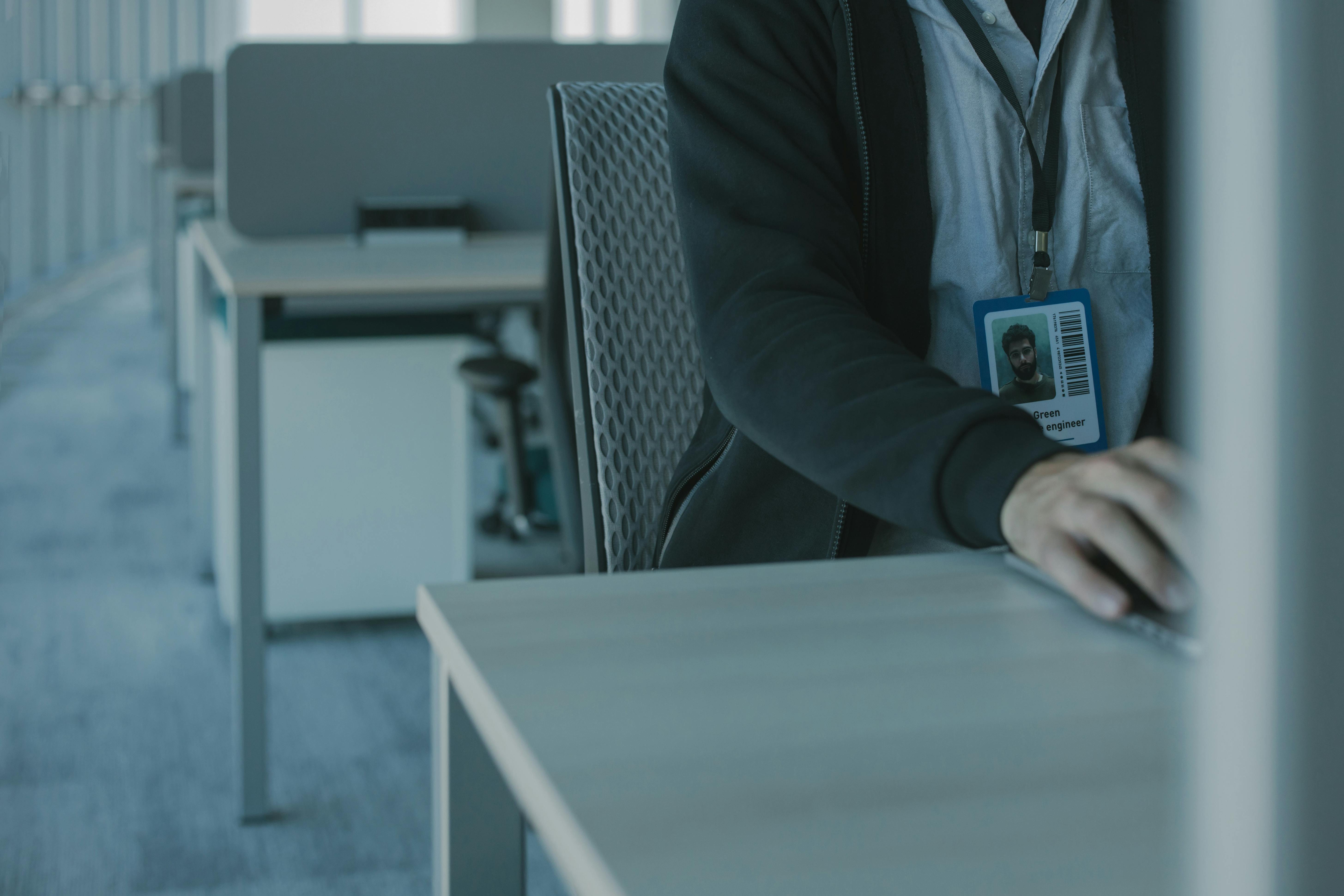 How to Become an Underwriter: Essential Steps for 2025 Success