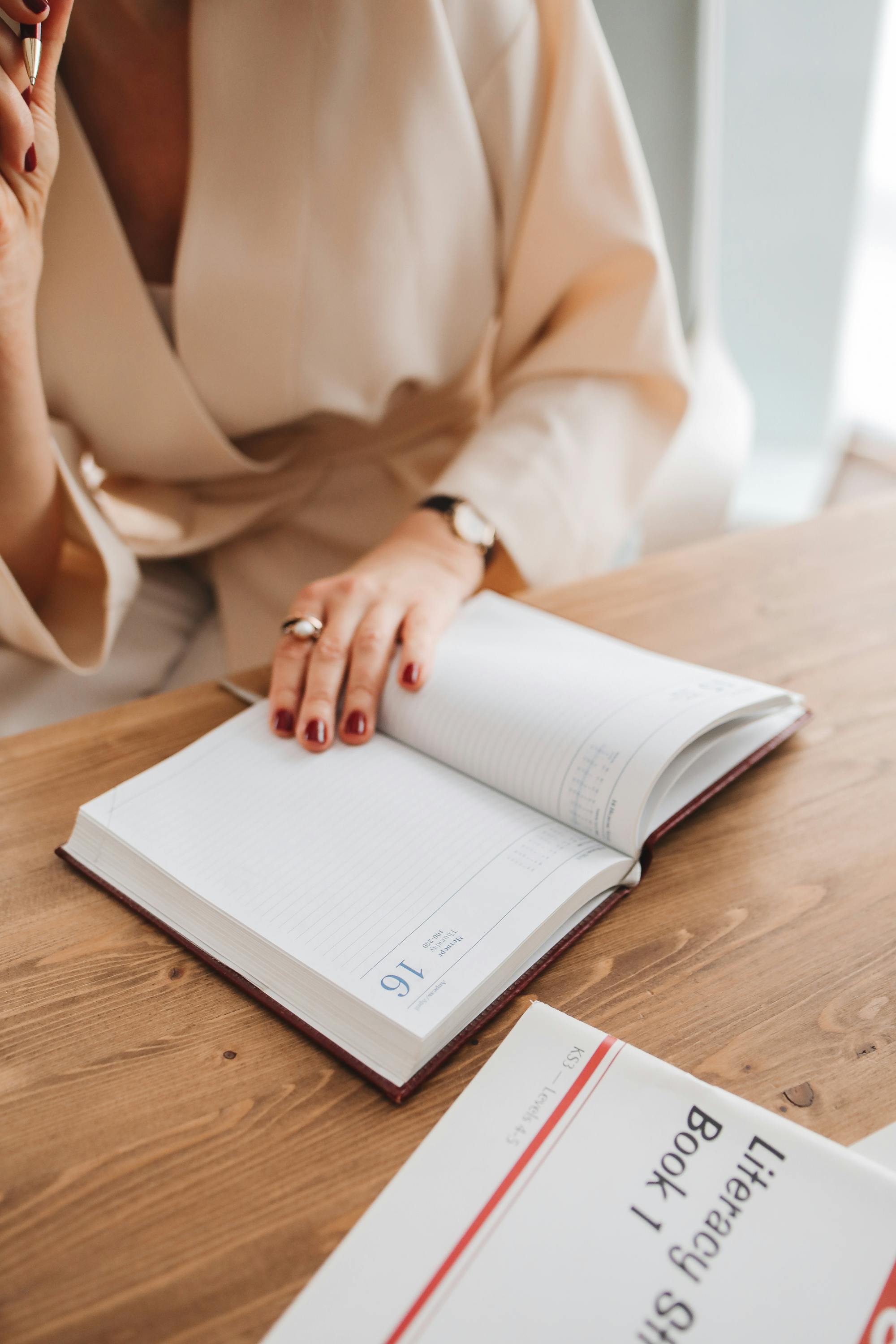 How to Properly Use "i.e." for Clarity in Writing